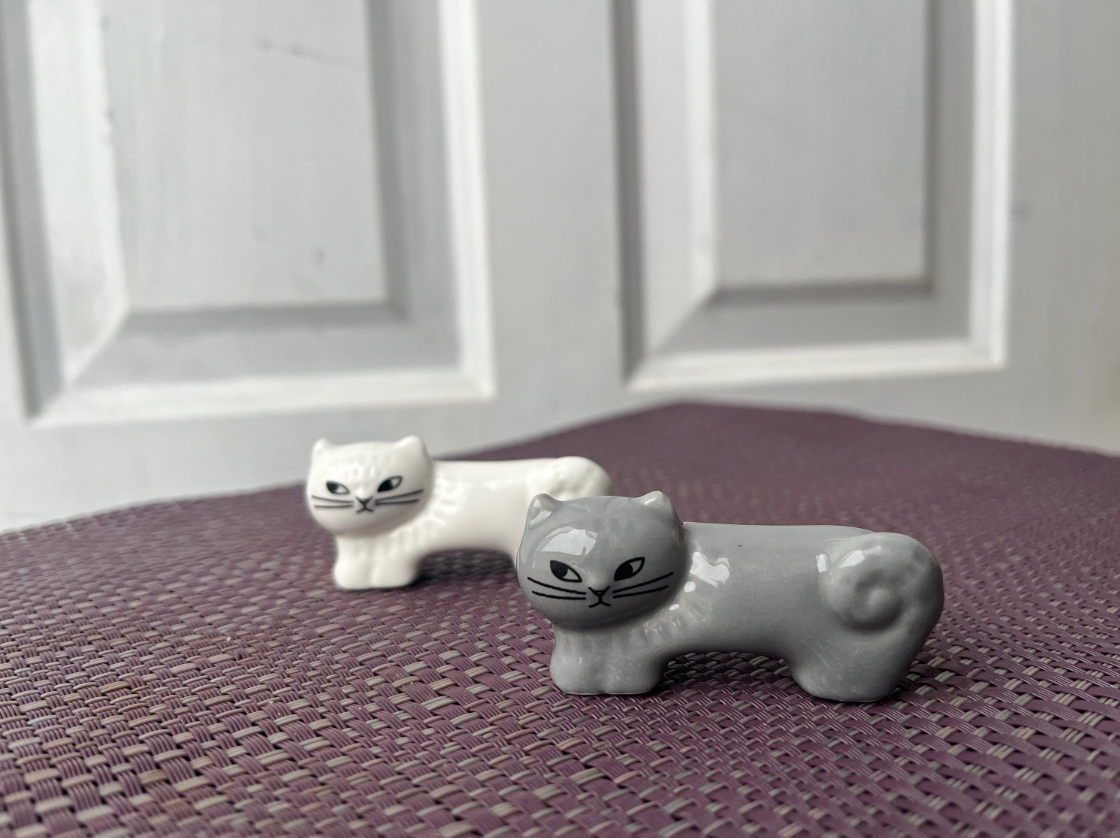 Cool Cat Chopstick/Cutlery Rests: Ceramic chopstick holder, Cutlery Rests, Pen Holder, Paper Weight, Brush Rest