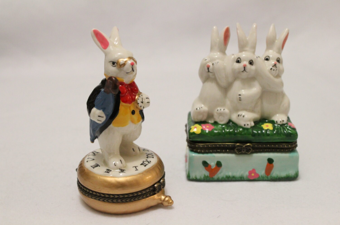 Kawaii Mini Pottery Case for Decoration, Paper weight and Accessory keeper: Rabbit the Butler or Three Rabbits (KG-007))